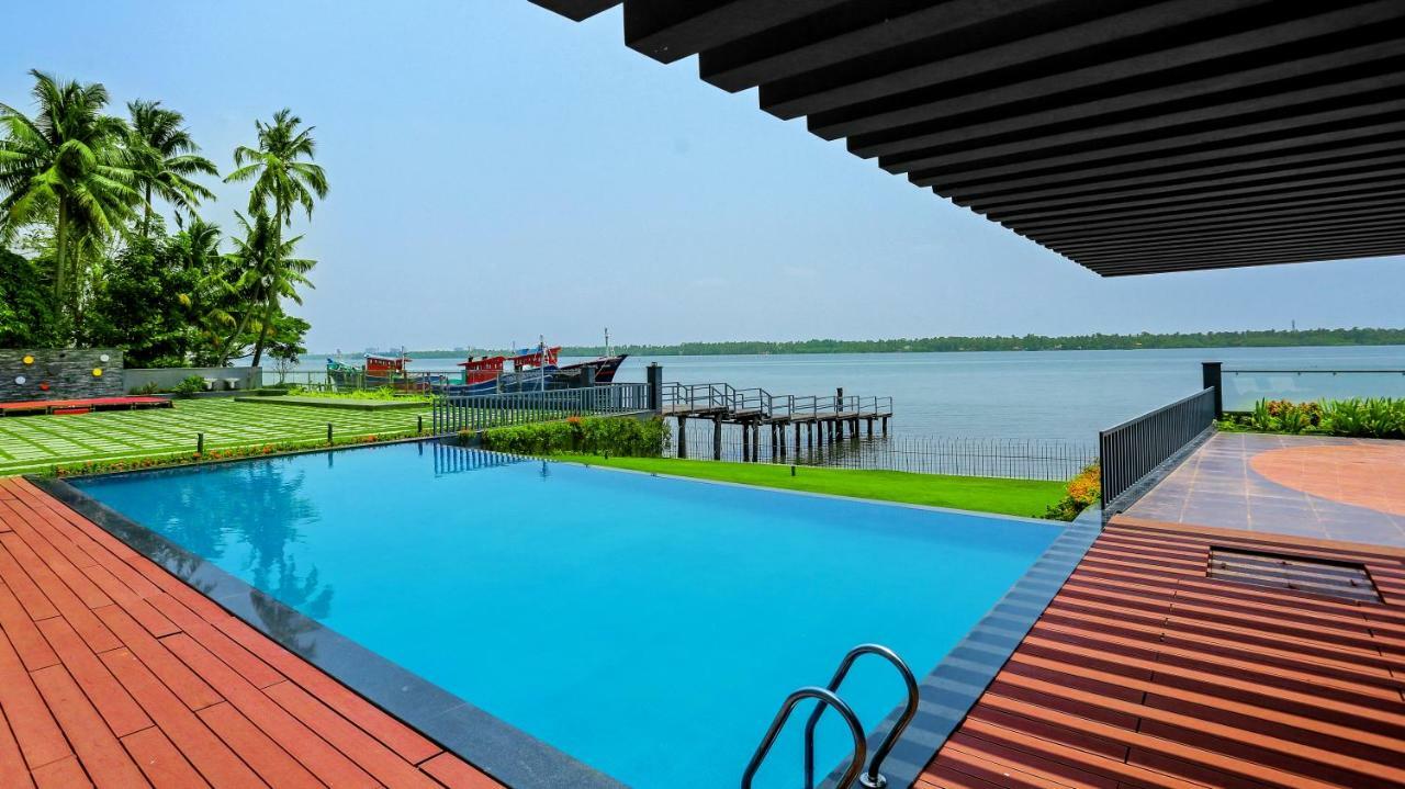 Kent Baywatch Suites Kochi Eksteriør bilde